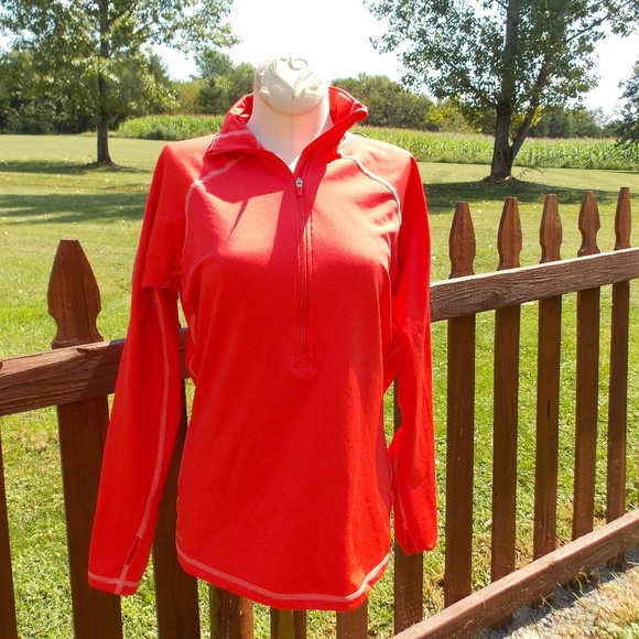 Nike Tops - Nike Pro Pullover Size Large